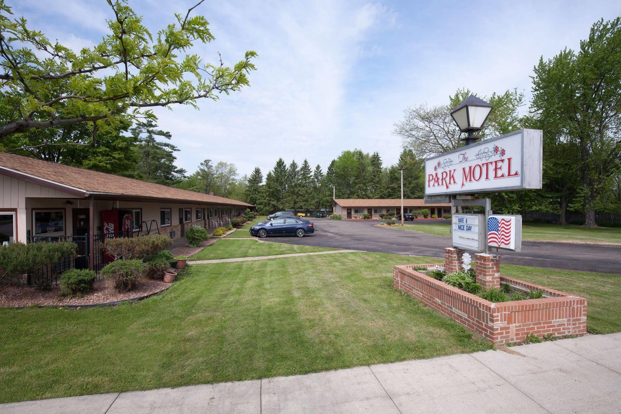 Marshfield Park Motel מראה חיצוני תמונה